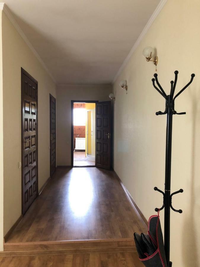 Guest House On Ivana Franka Novyye Petrovtsy Екстериор снимка